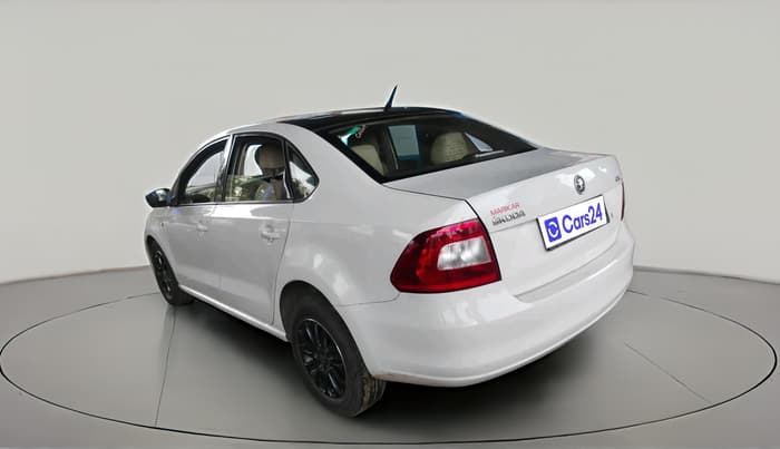 2015 Skoda Rapid 1.5 TDI CR ELEGANCE AT, Diesel, Automatic, 1,35,000 km, exterior