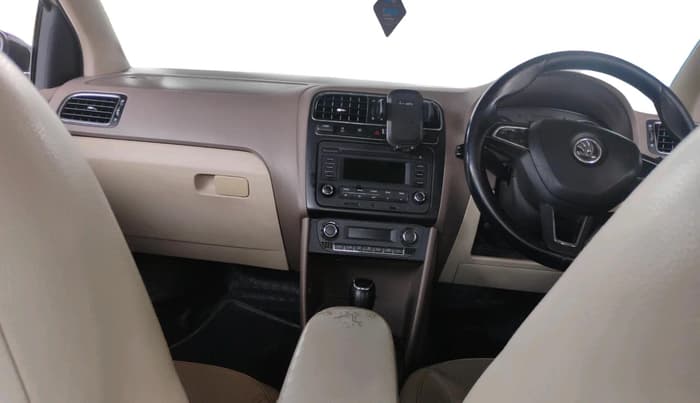 2015 Skoda Rapid 1.5 TDI CR ELEGANCE AT, Diesel, Automatic, 1,35,000 km, interior