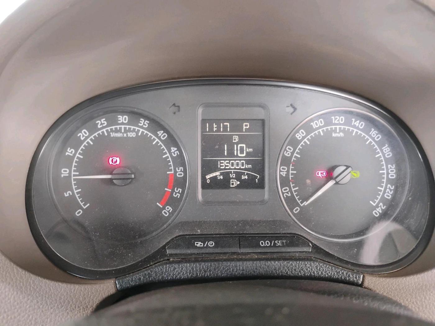 2015 Skoda Rapid 1.5 TDI CR ELEGANCE AT, Diesel, Automatic, 1,35,000 km, interior