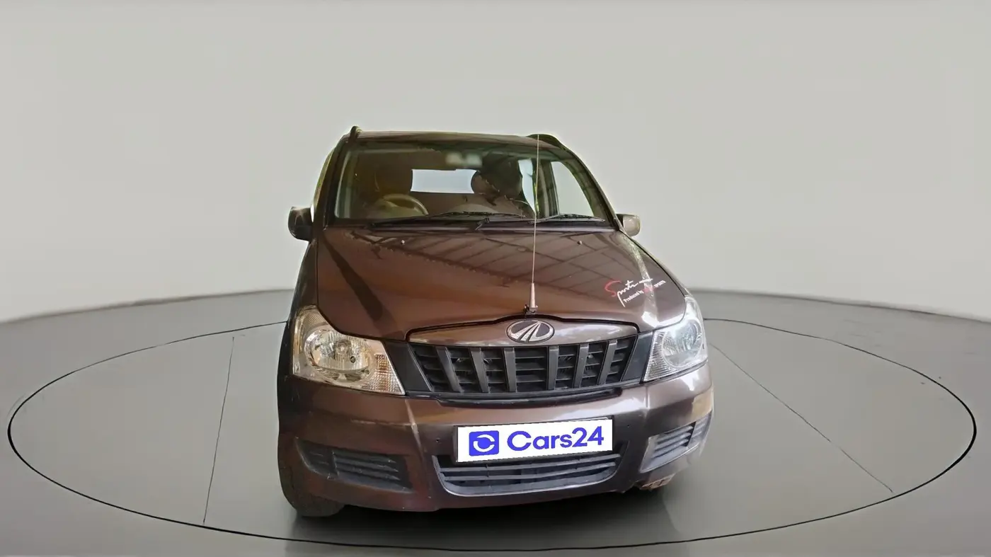 2013 Mahindra Quanto C6, Diesel, Manual, 85,570 km, exterior