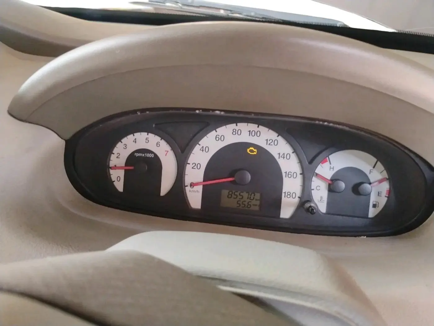 2013 Mahindra Quanto C6, Diesel, Manual, 85,570 km, interior