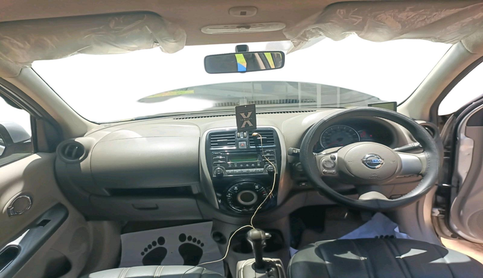 2013 Nissan Micra XV CVT, CNG, Automatic, 93,925 km, interior