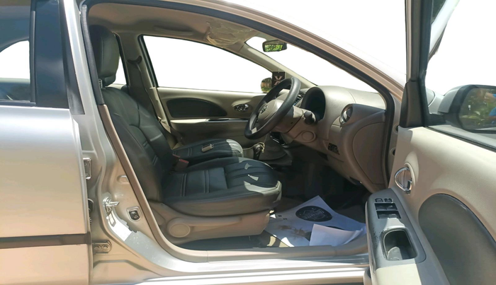 2013 Nissan Micra XV CVT, CNG, Automatic, 93,925 km, interior