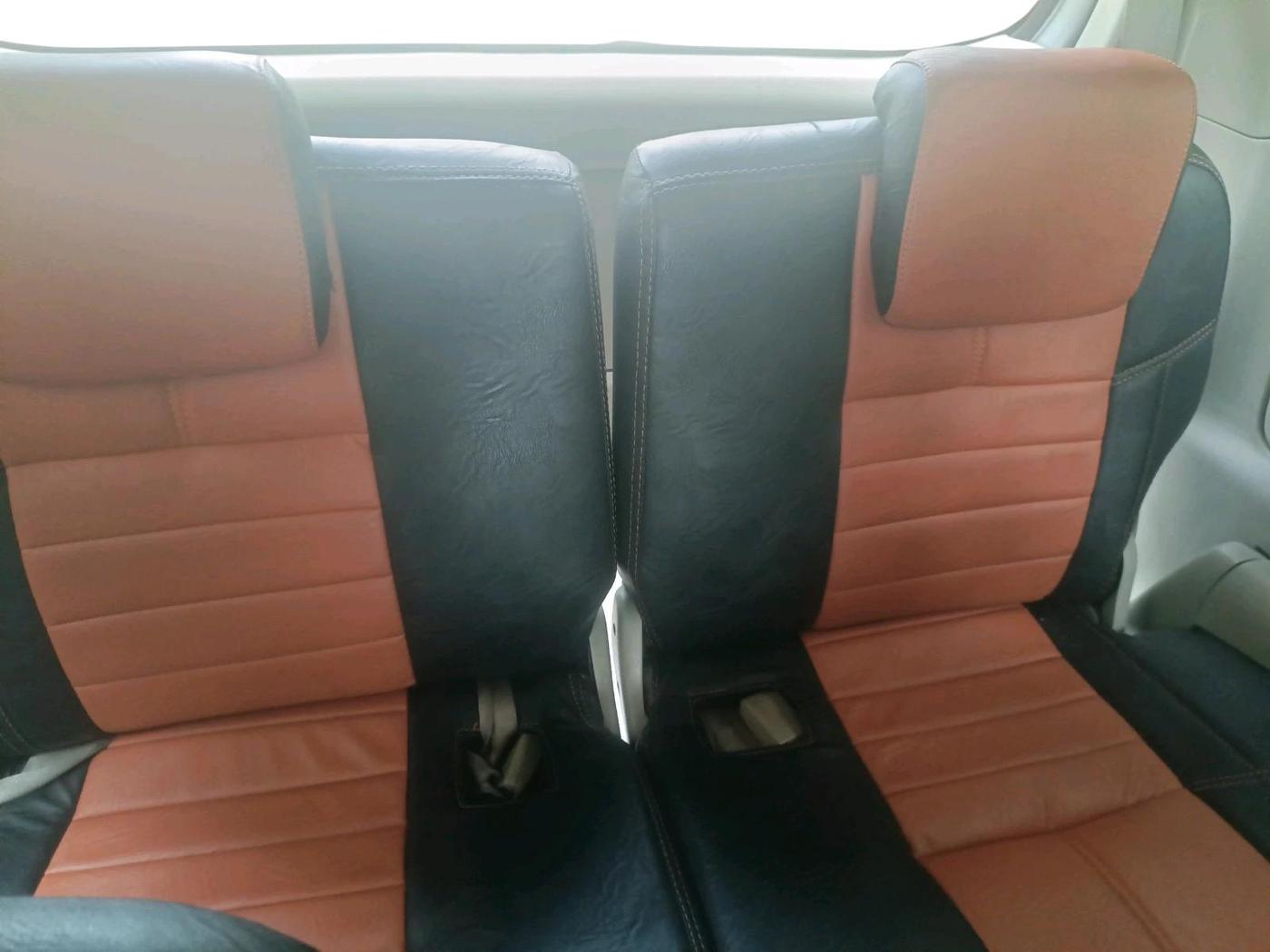 2012 Toyota Innova 2.5 GX 7 STR, Diesel, Manual, 3,14,431 km, interior
