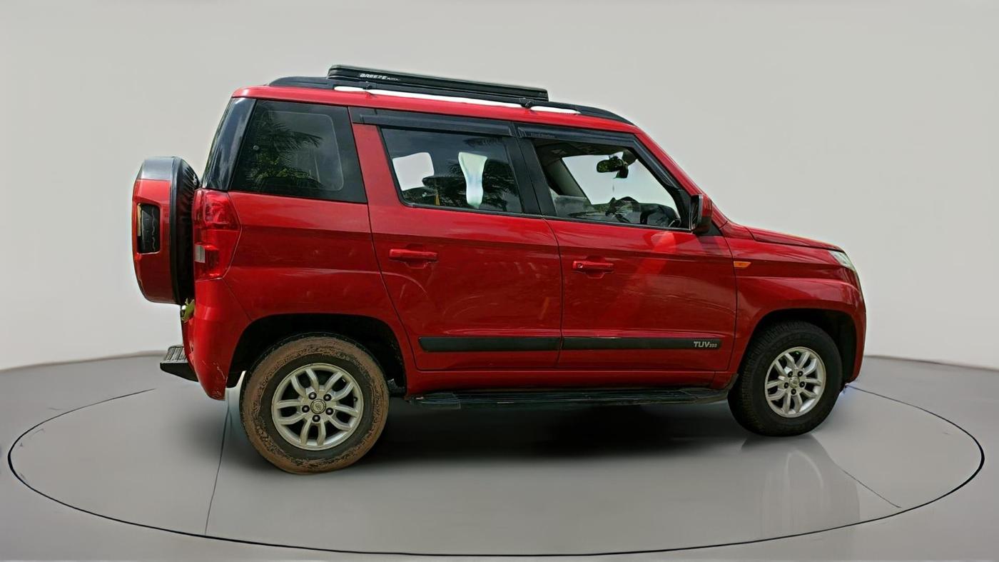 2017 Mahindra TUV300 T8, Diesel, Manual, 96,821 km, exterior