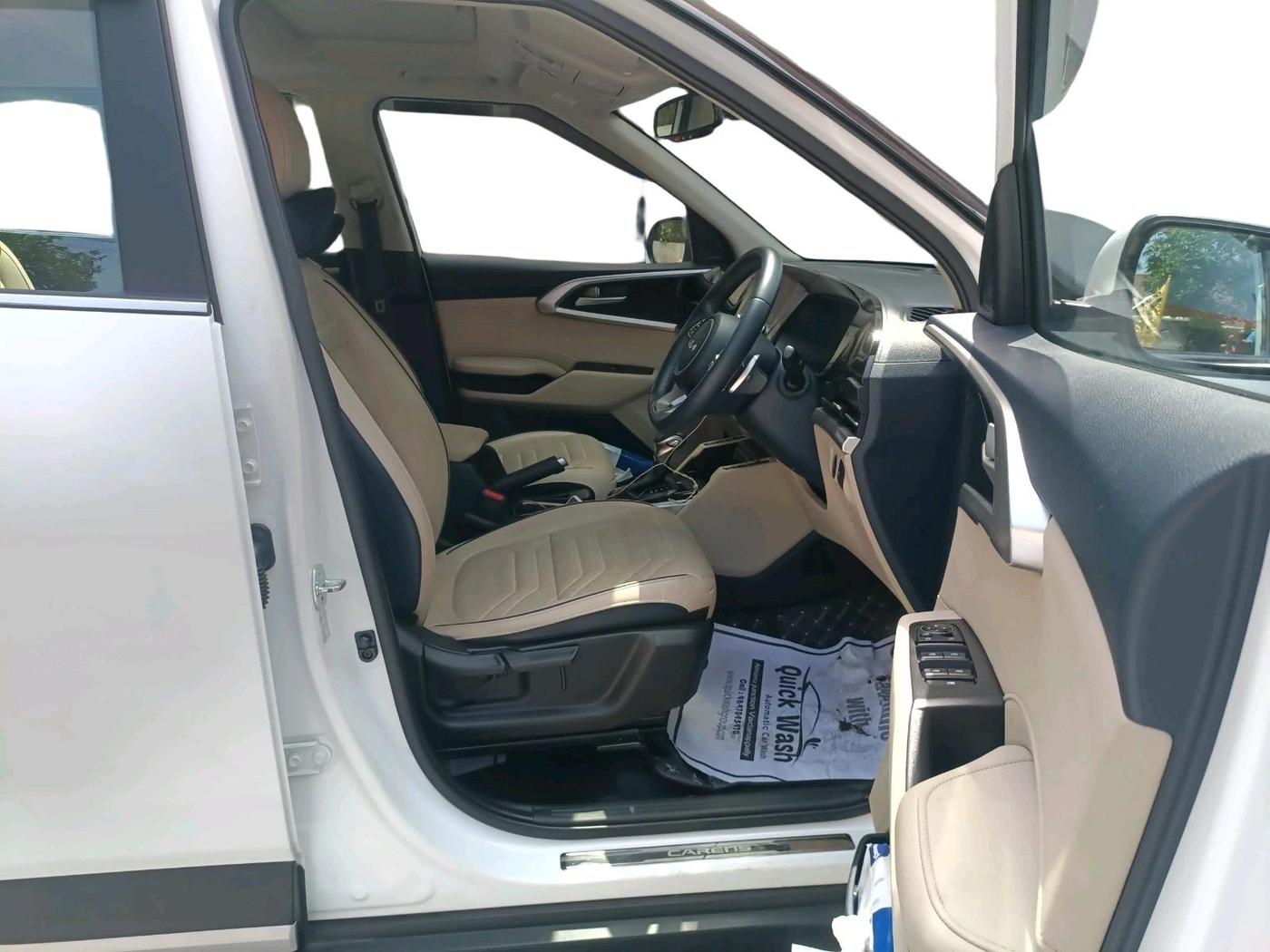 2023 KIA CARENS LUXURY PLUS 1.5 DIESEL AT 7 STR, Diesel, Automatic, 26,849 km, interior