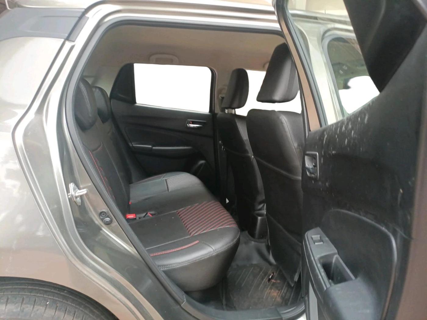 2023 Maruti Swift ZXI PLUS AMT, Petrol, Automatic, 5,141 km, interior
