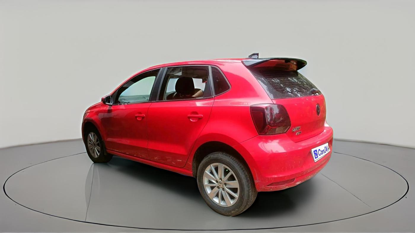 2016 Volkswagen Polo HIGHLINE1.5L, Diesel, Manual, 1,30,310 km, exterior