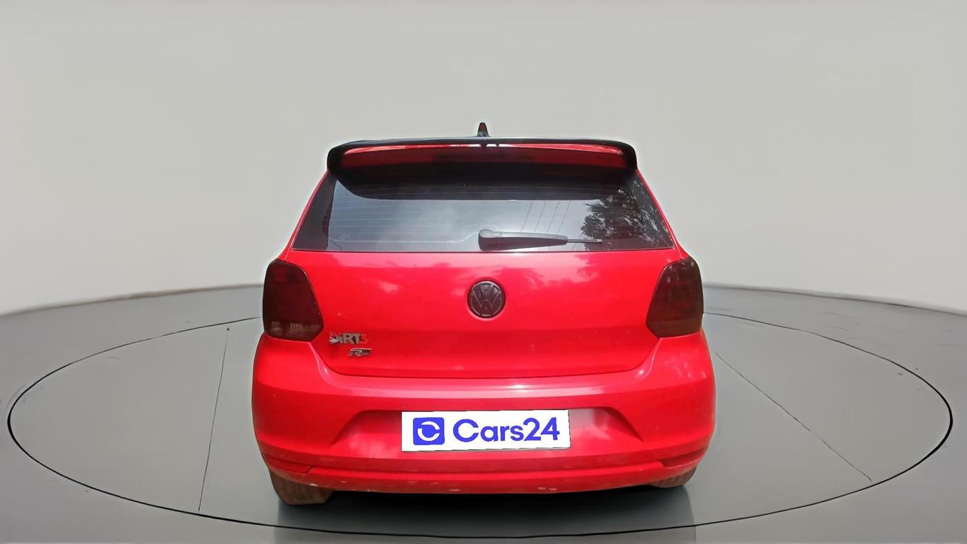 2016 Volkswagen Polo HIGHLINE1.5L, Diesel, Manual, 1,30,310 km, exterior