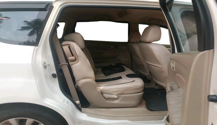 2013 Maruti Ertiga ZDI, Diesel, Manual, 97,549 km, interior