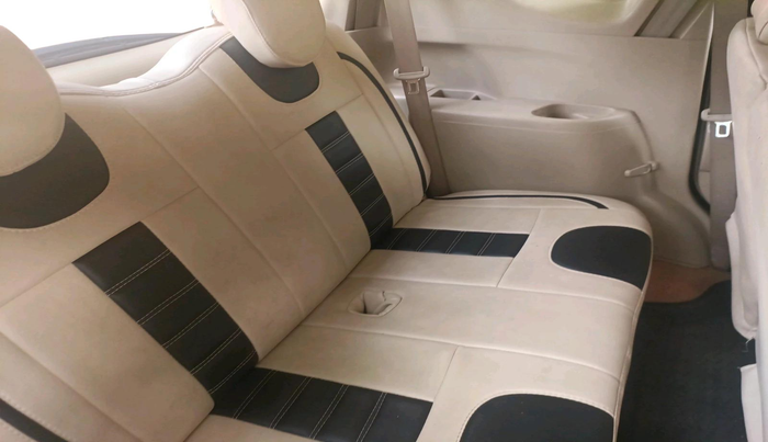 2013 Maruti Ertiga ZDI, Diesel, Manual, 97,549 km, interior