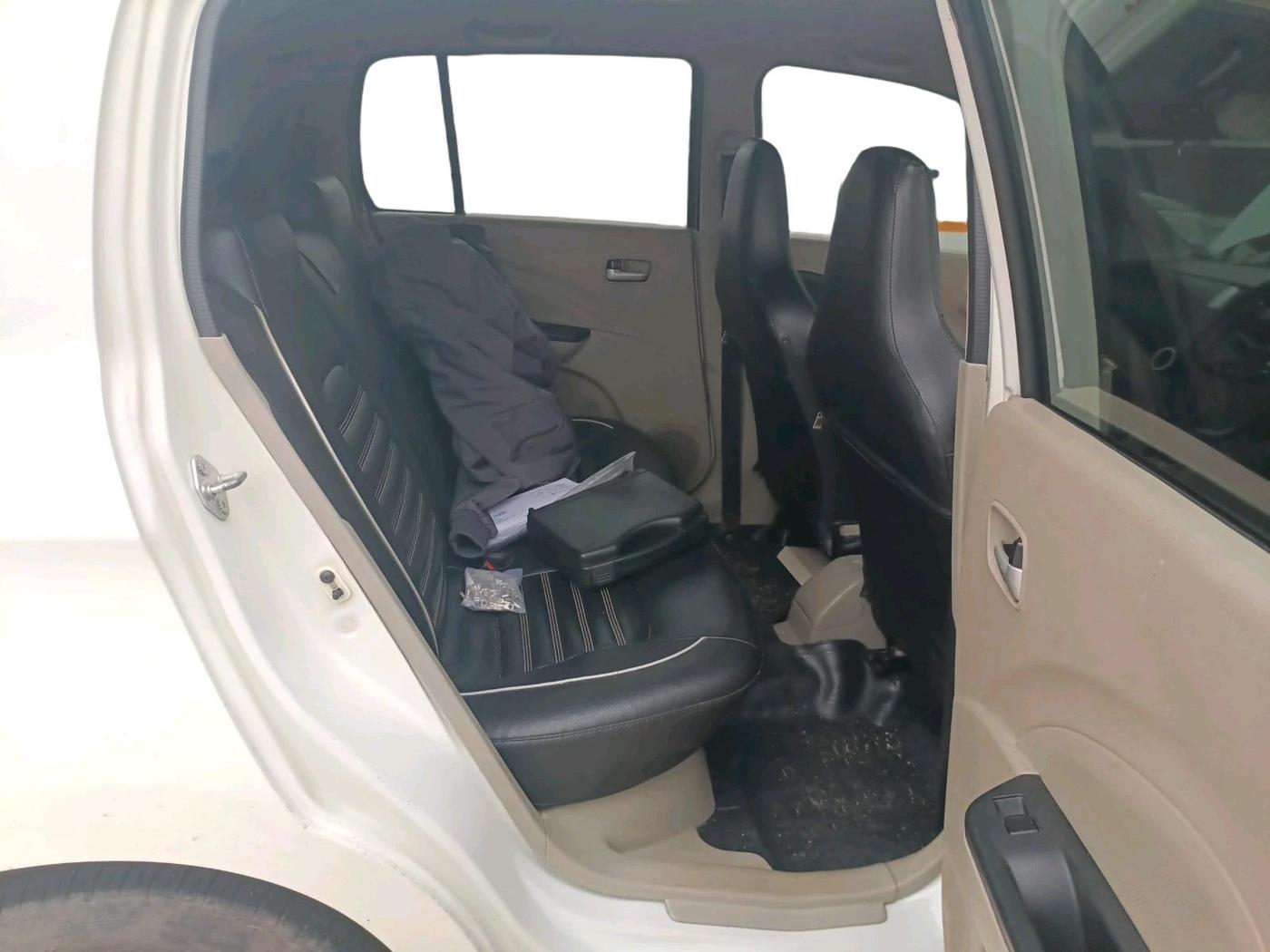 2017 Maruti Celerio VXI AMT (O), CNG, Automatic, 1,00,086 km, interior