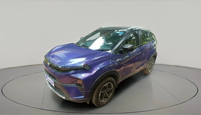 2023 Tata NEXON FEARLESS PURPLE + SUNROOF DUAL TONE 1.2 PETROL, Petrol, Manual, 71,658 km, exterior