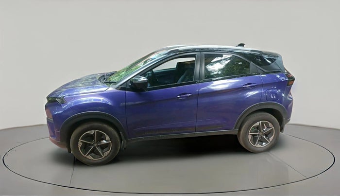 2023 Tata NEXON FEARLESS PURPLE + SUNROOF DUAL TONE 1.2 PETROL, Petrol, Manual, 71,658 km, exterior