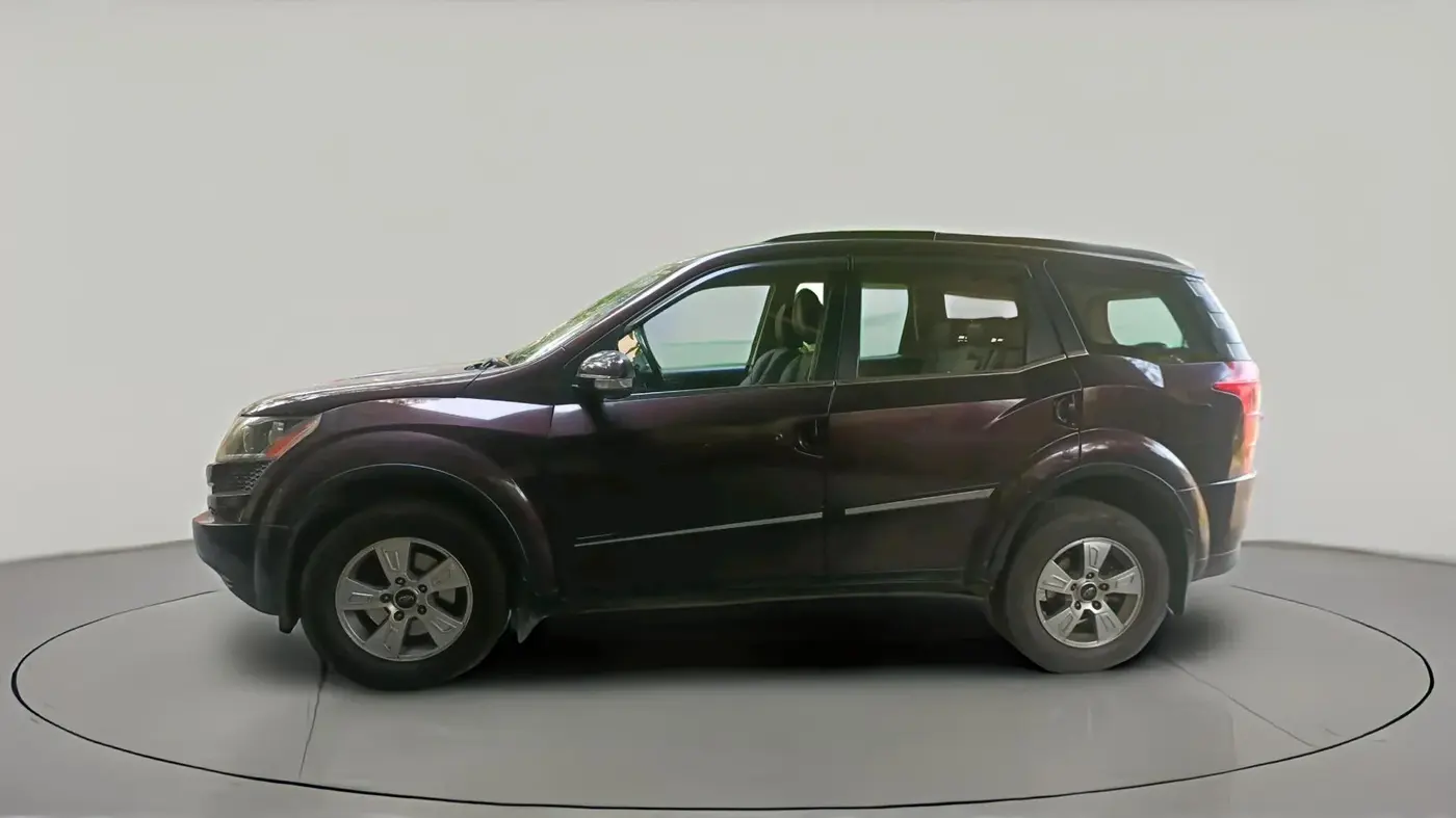 2014 Mahindra XUV500 W8, Diesel, Manual, 1,22,387 km, exterior