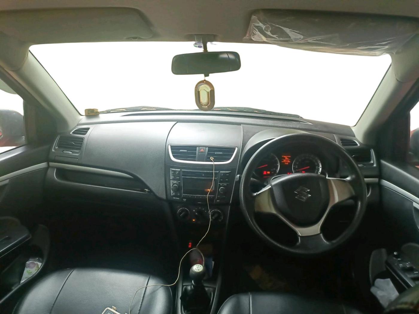 2015 Maruti Swift VXI, Petrol, Manual, 59,717 km, interior