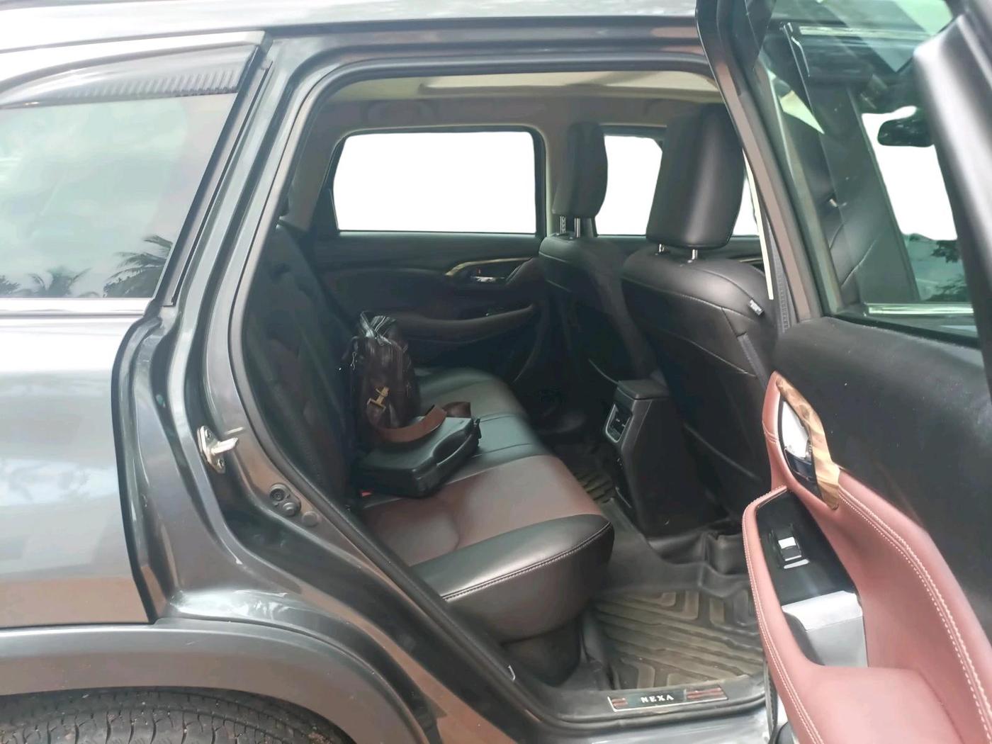 2024 Maruti Grand Vitara ALPHA SMART HYBRID, Petrol, Manual, 24,377 km, interior