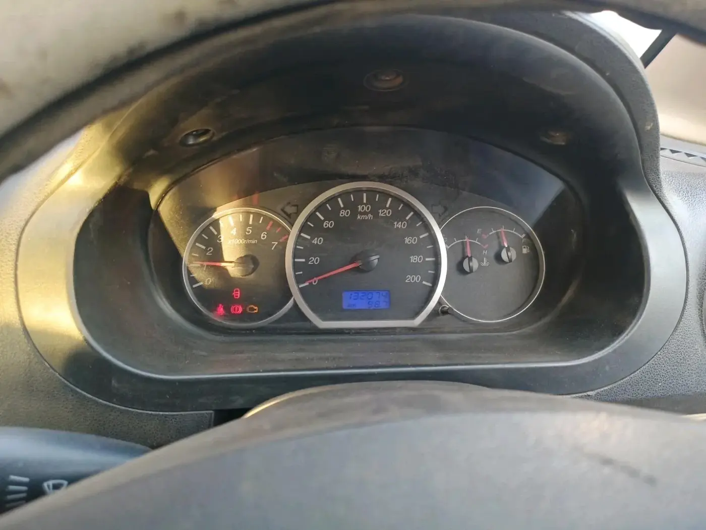 2013 Chevrolet Enjoy 1.4 LS 7 STR, Petrol, Manual, 1,32,074 km, interior