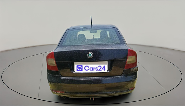 2011 Skoda Laura ELEGANCE 2.0 TDI CR AT, Diesel, Automatic, 2,77,425 km, exterior