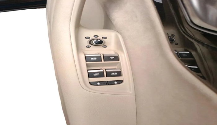 2019 Audi Q7 45 TDI QUATTRO PREMIUM PLUS, Diesel, Automatic, 1,13,825 km, interior