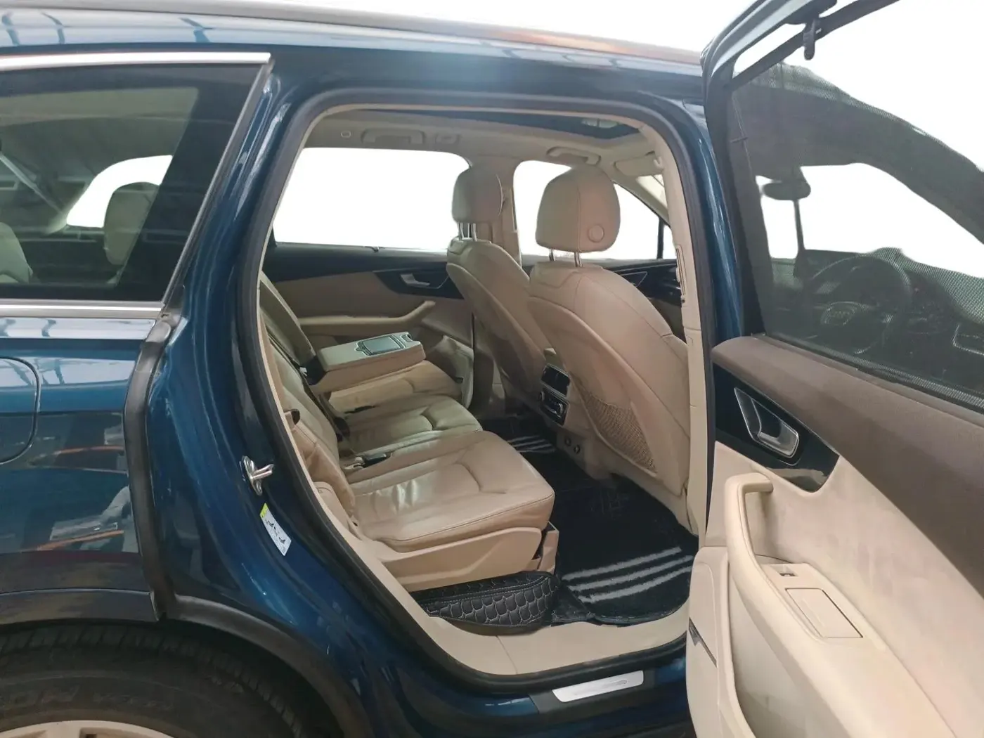 2019 Audi Q7 45 TDI QUATTRO PREMIUM PLUS, Diesel, Automatic, 1,13,825 km, interior