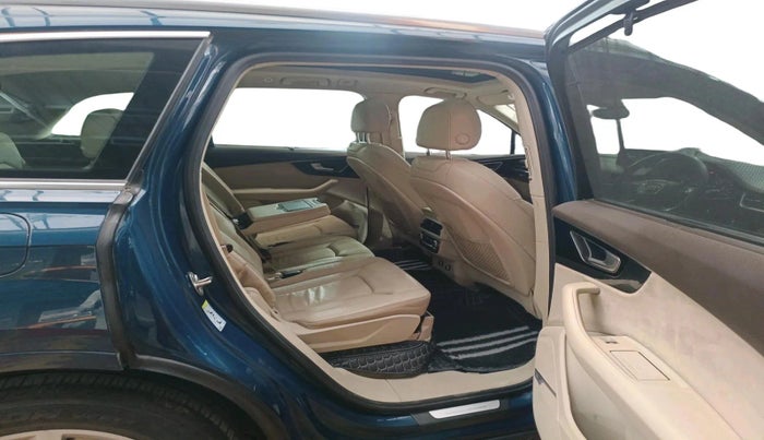 2019 Audi Q7 45 TDI QUATTRO PREMIUM PLUS, Diesel, Automatic, 1,13,825 km, interior