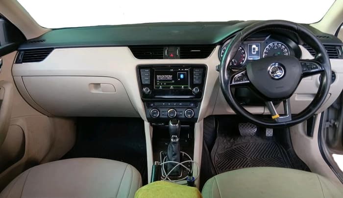 2016 Skoda Octavia 2.0 TDI CR STYLE PLUS AT, Diesel, Automatic, 1,74,284 km, interior