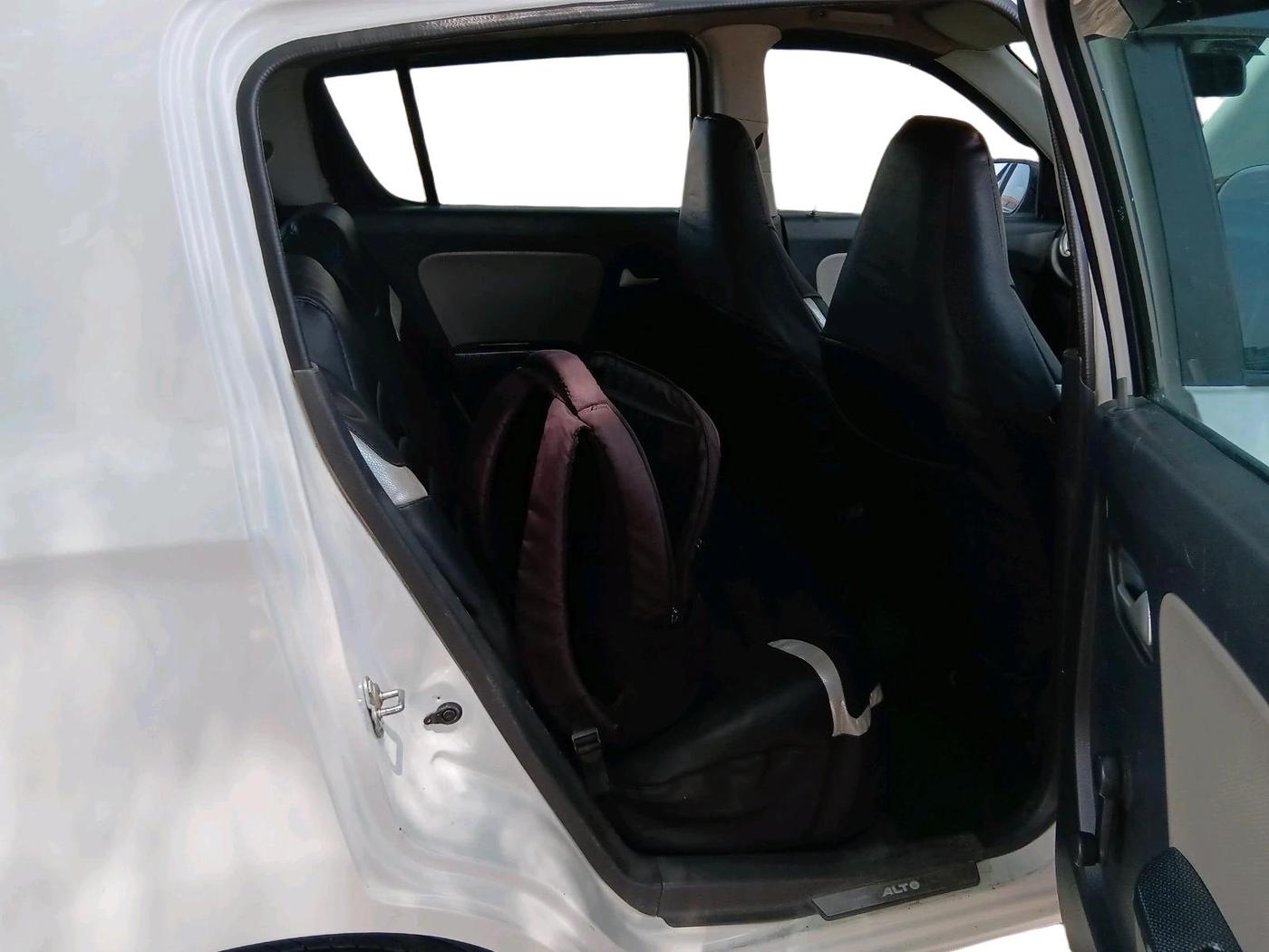 2016 Maruti Alto K10 VXI, Petrol, Manual, 1,03,530 km, interior