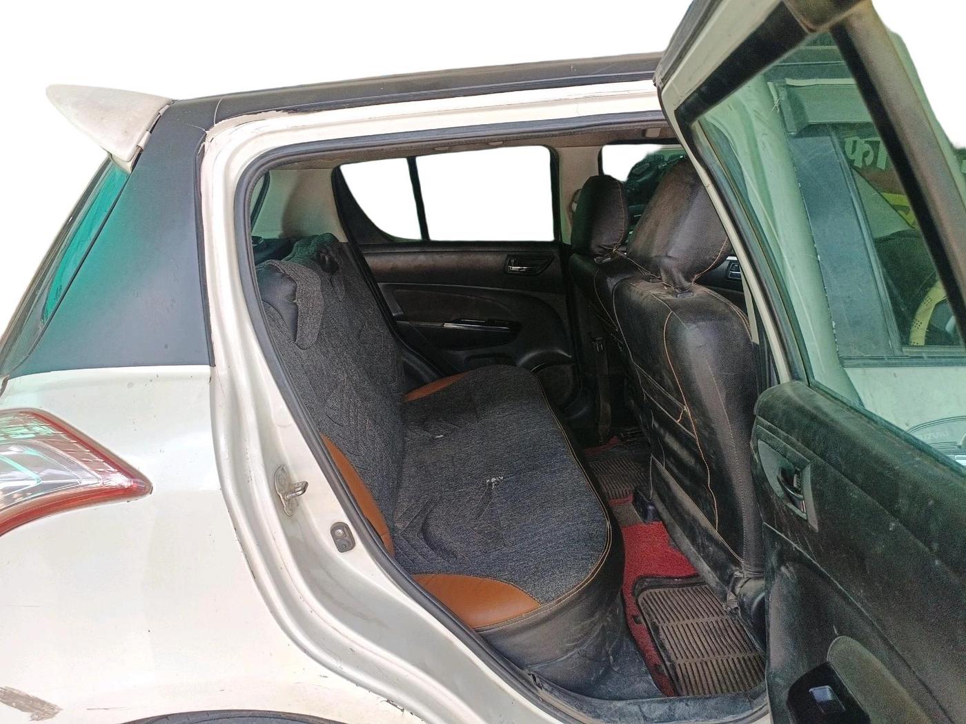 2012 Maruti Swift VDI, Diesel, Manual, 1,88,137 km, interior