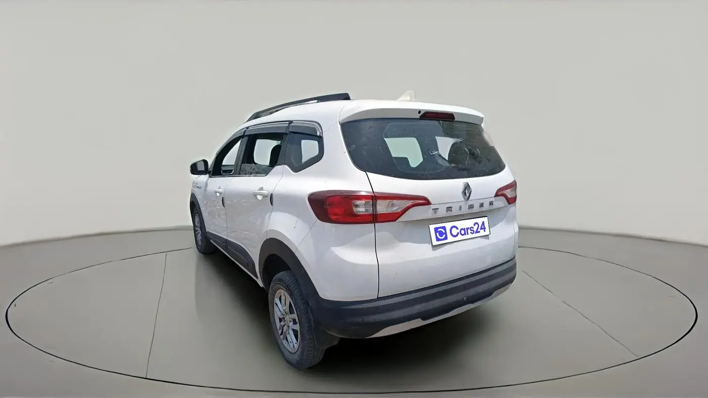 2021 Renault TRIBER RXT, Petrol, Manual, 30,752 km, exterior