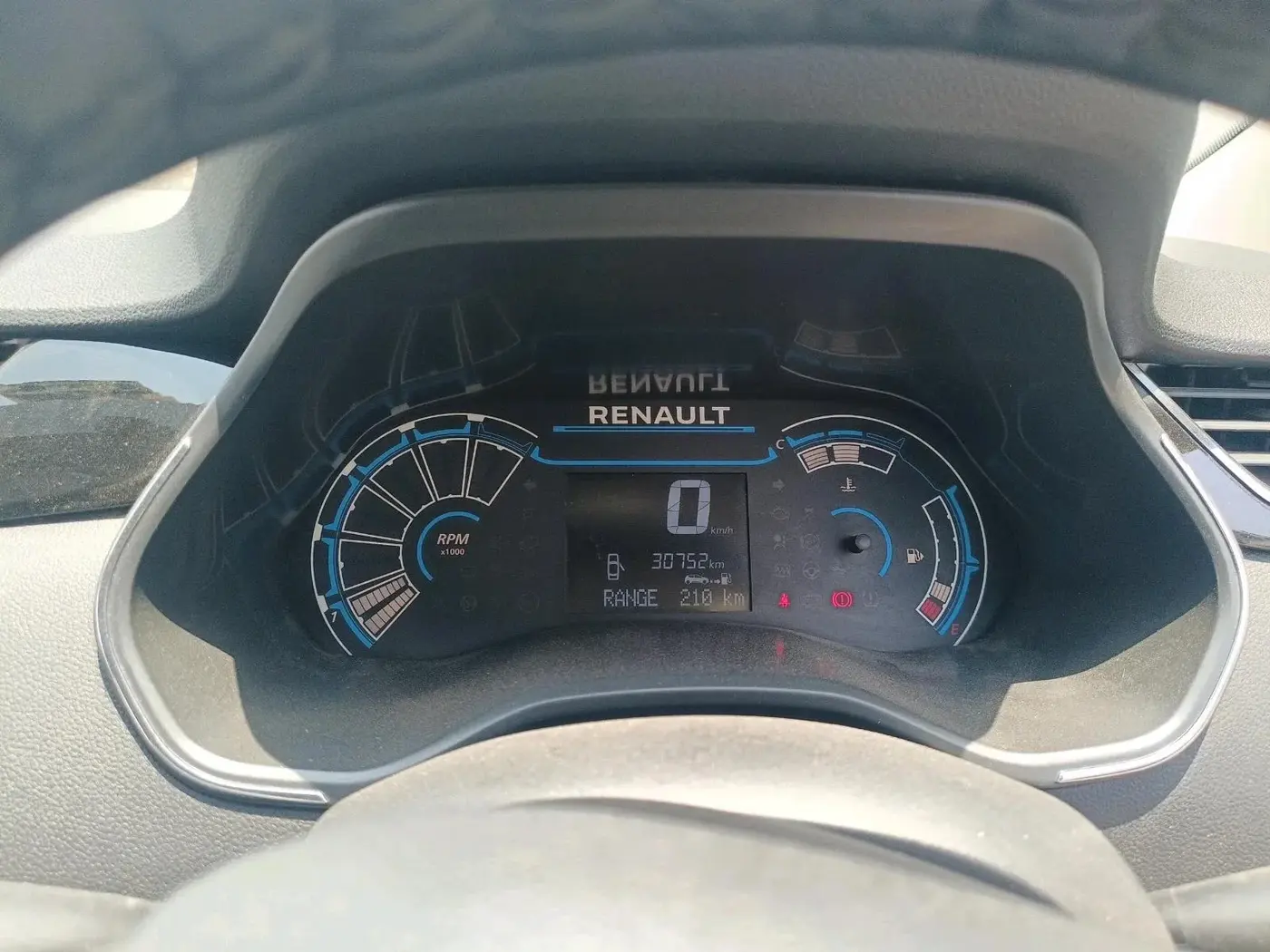 2021 Renault TRIBER RXT, Petrol, Manual, 30,752 km, interior
