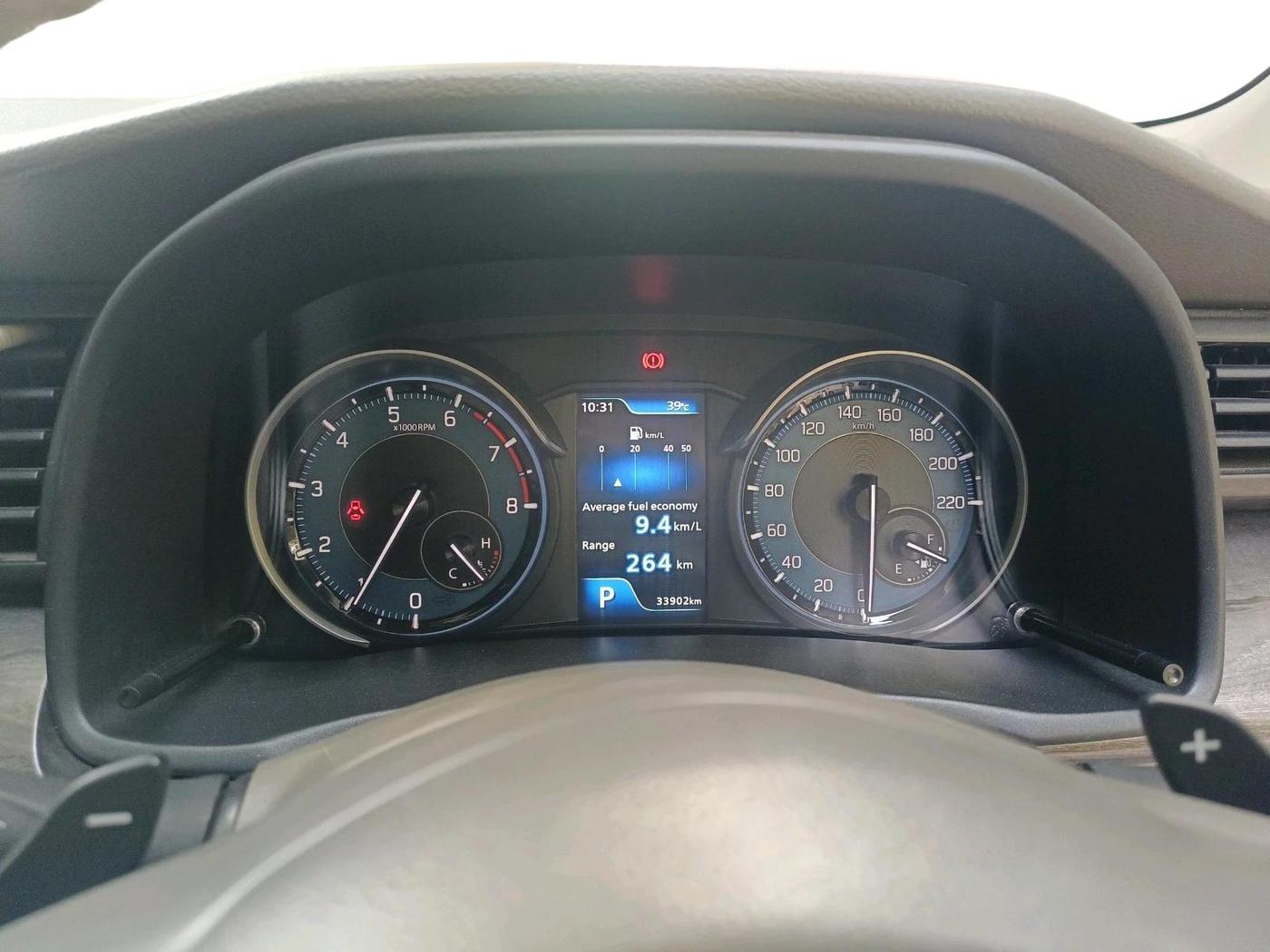 2024 Toyota RUMION V AT , Petrol, Automatic, 33,902 km, interior