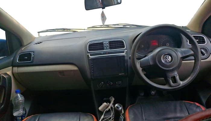 2011 Volkswagen Polo TRENDLINE 1.2L DIESEL, Diesel, Manual, 2,86,909 km, interior