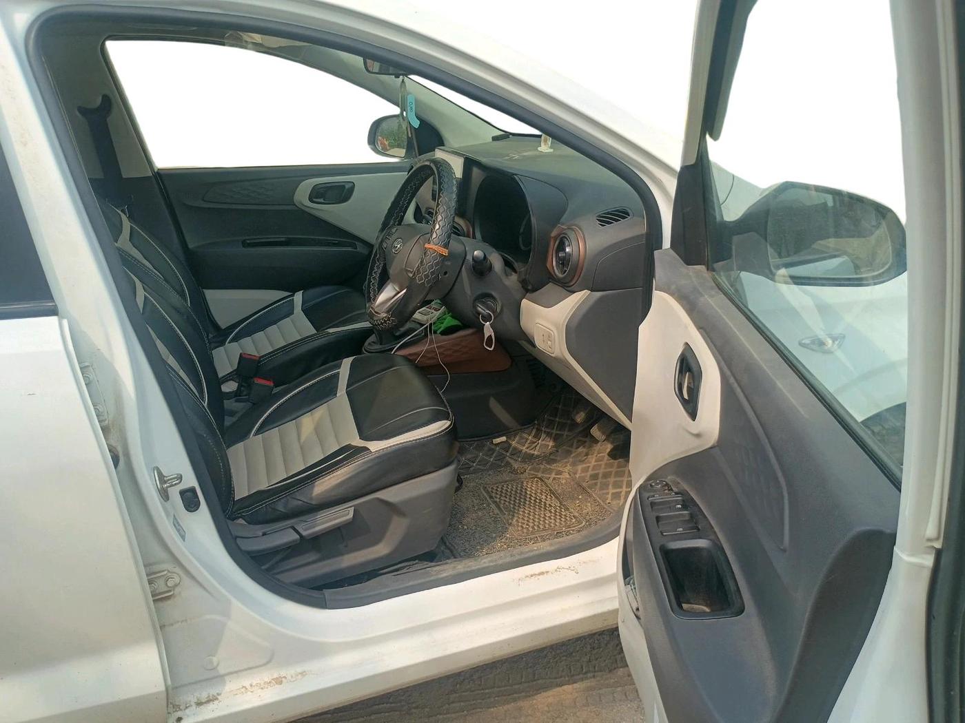 2022 Hyundai AURA S 1.2 CNG, CNG, Manual, 22,785 km, interior