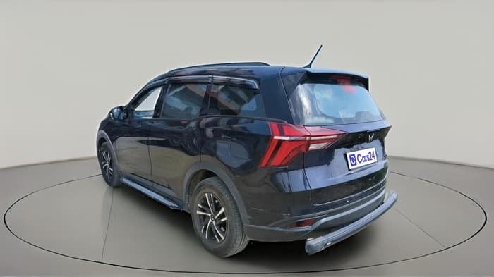 2023 Mahindra XUV700 MX P MT 5 STR, Petrol, Manual, 17,454 km, exterior
