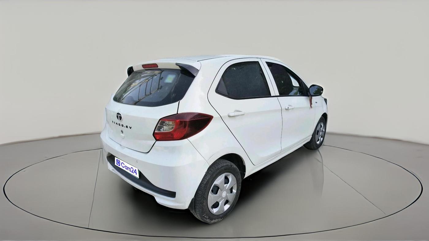 2024 Tata TIAGO EV XT LONG RANGE, Electric, Automatic, 17,868 km, exterior