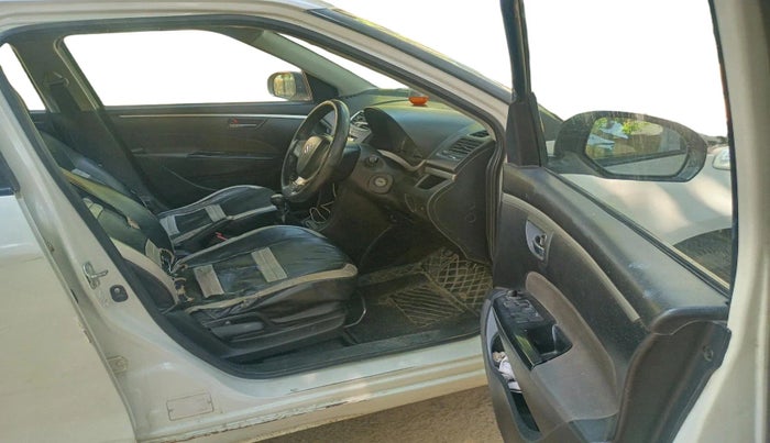 2011 Maruti Swift VXI, Petrol, Manual, 1,06,253 km, interior