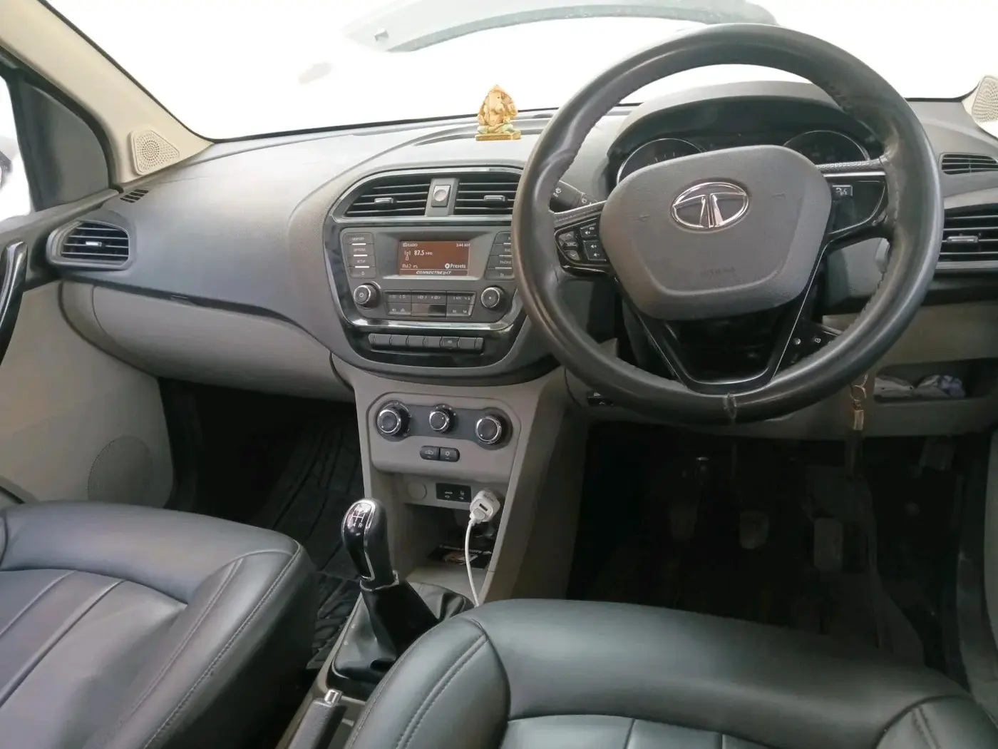 2019 Tata Tiago XZ PETROL, CNG, Manual, 71,000 km, interior