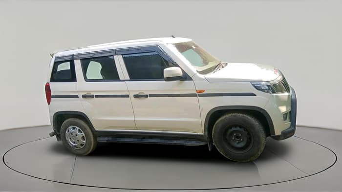 2024 Mahindra BOLERO NEO N 8, Diesel, Manual, 63,994 km, exterior