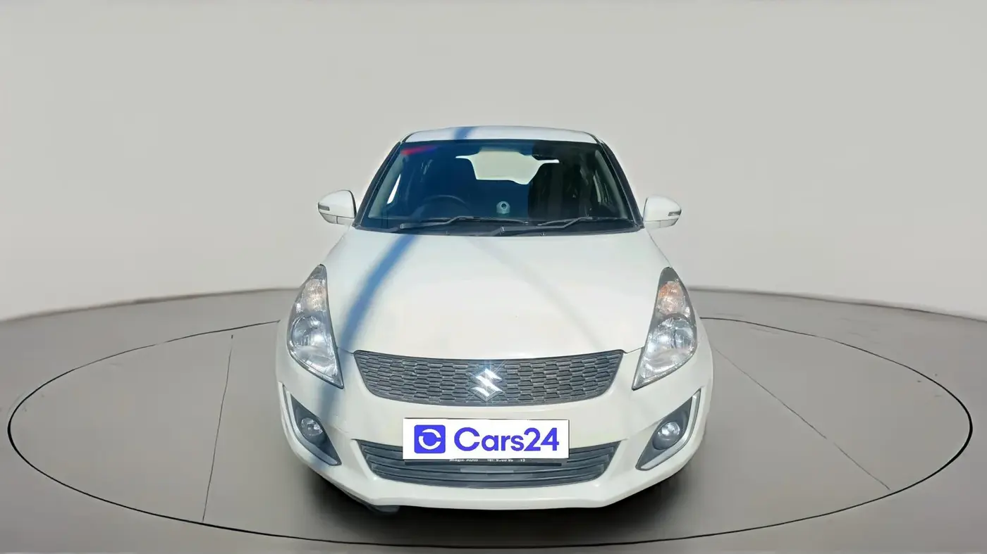 2017 Maruti Swift LXI (O), CNG, Manual, 77,287 km, exterior