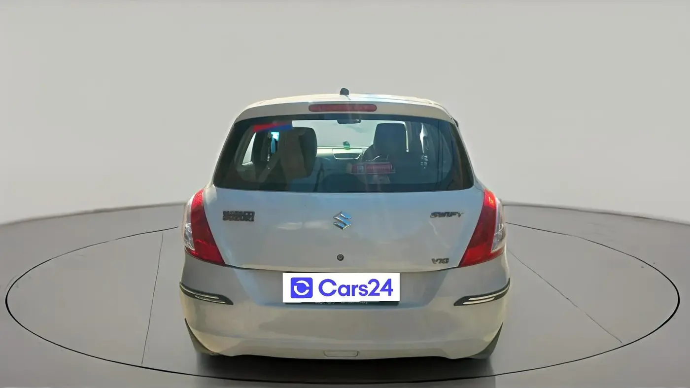 2017 Maruti Swift LXI (O), CNG, Manual, 77,287 km, exterior