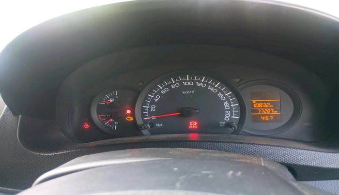 2017 Maruti Swift LXI (O), CNG, Manual, 77,287 km, interior