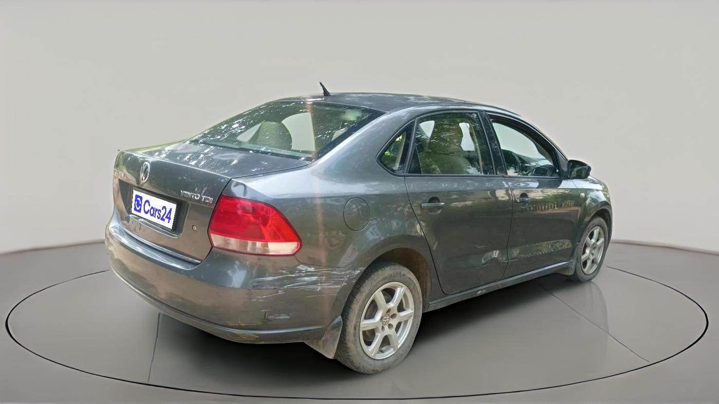 2013 Volkswagen Vento HIGHLINE DIESEL 1.6, Diesel, Manual, 1,51,773 km, exterior