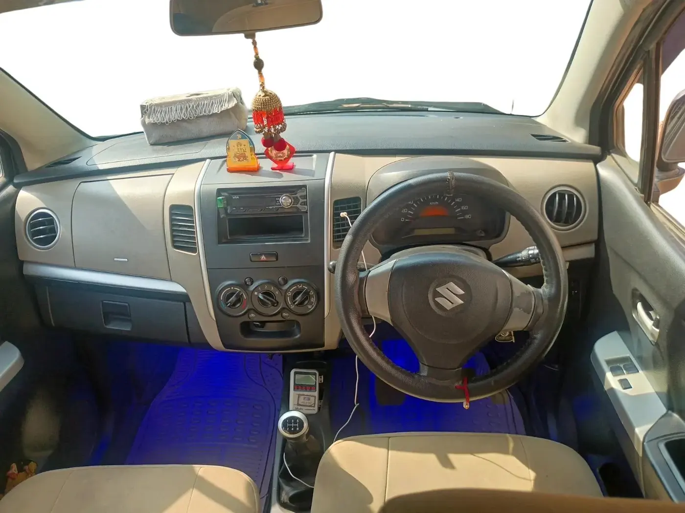 2015 Maruti Wagon R 1.0 LXI, Petrol, Manual, 94,513 km, interior