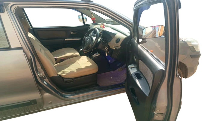 2015 Maruti Wagon R 1.0 LXI, Petrol, Manual, 94,513 km, interior