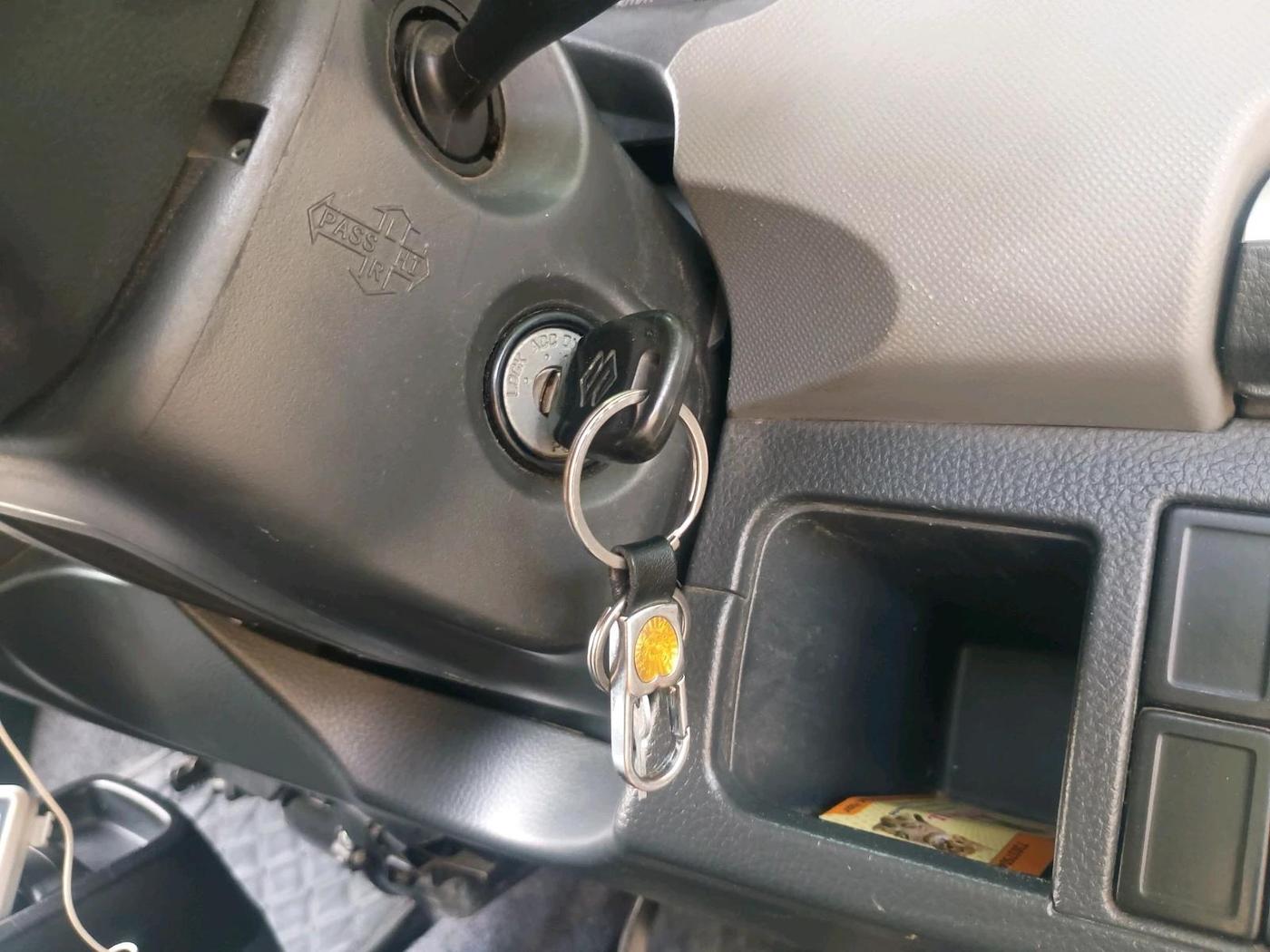 2012 Maruti Wagon R 1.0 LXI, Petrol, Manual, 33,887 km, interior