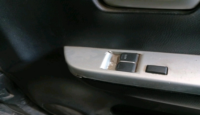 2016 Maruti Wagon R 1.0 LXI CNG, CNG, Manual, 97,837 km, interior