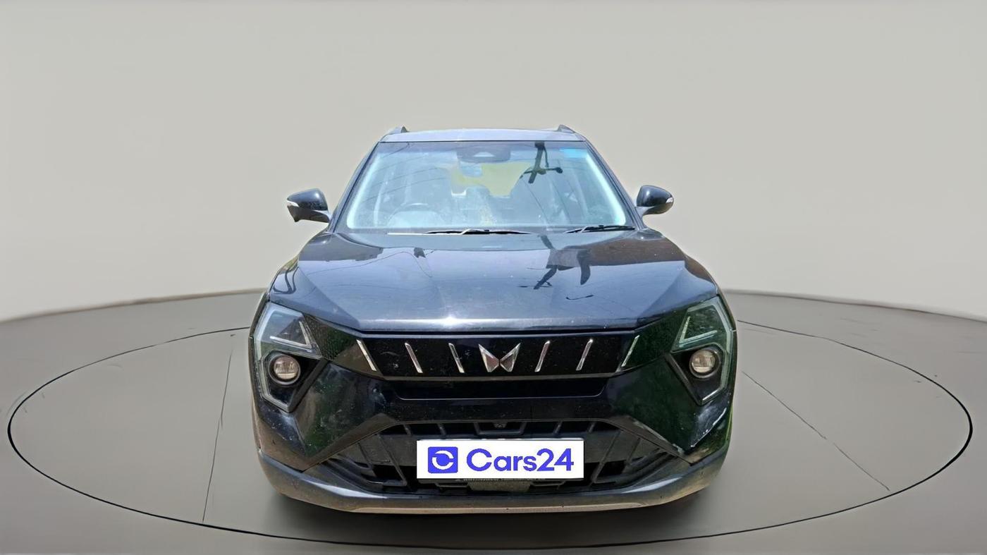 2024 Mahindra XUV 3XO AX7L 1.2 TGDi AT, Petrol, Automatic, 65,884 km, exterior