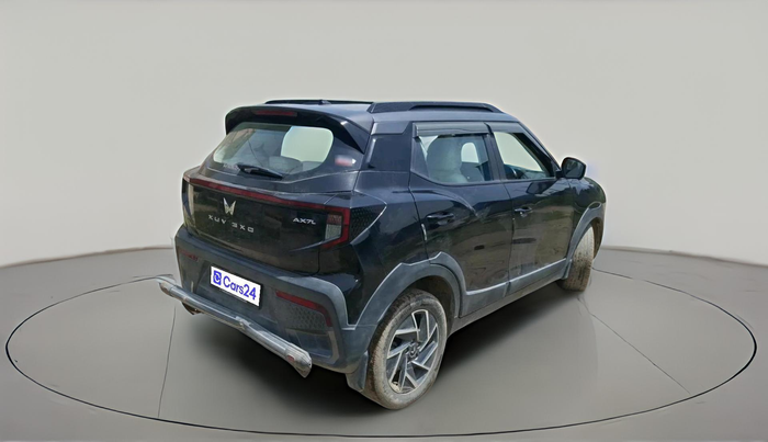 2024 Mahindra XUV 3XO AX7L 1.2 TGDi AT, Petrol, Automatic, 65,884 km, exterior