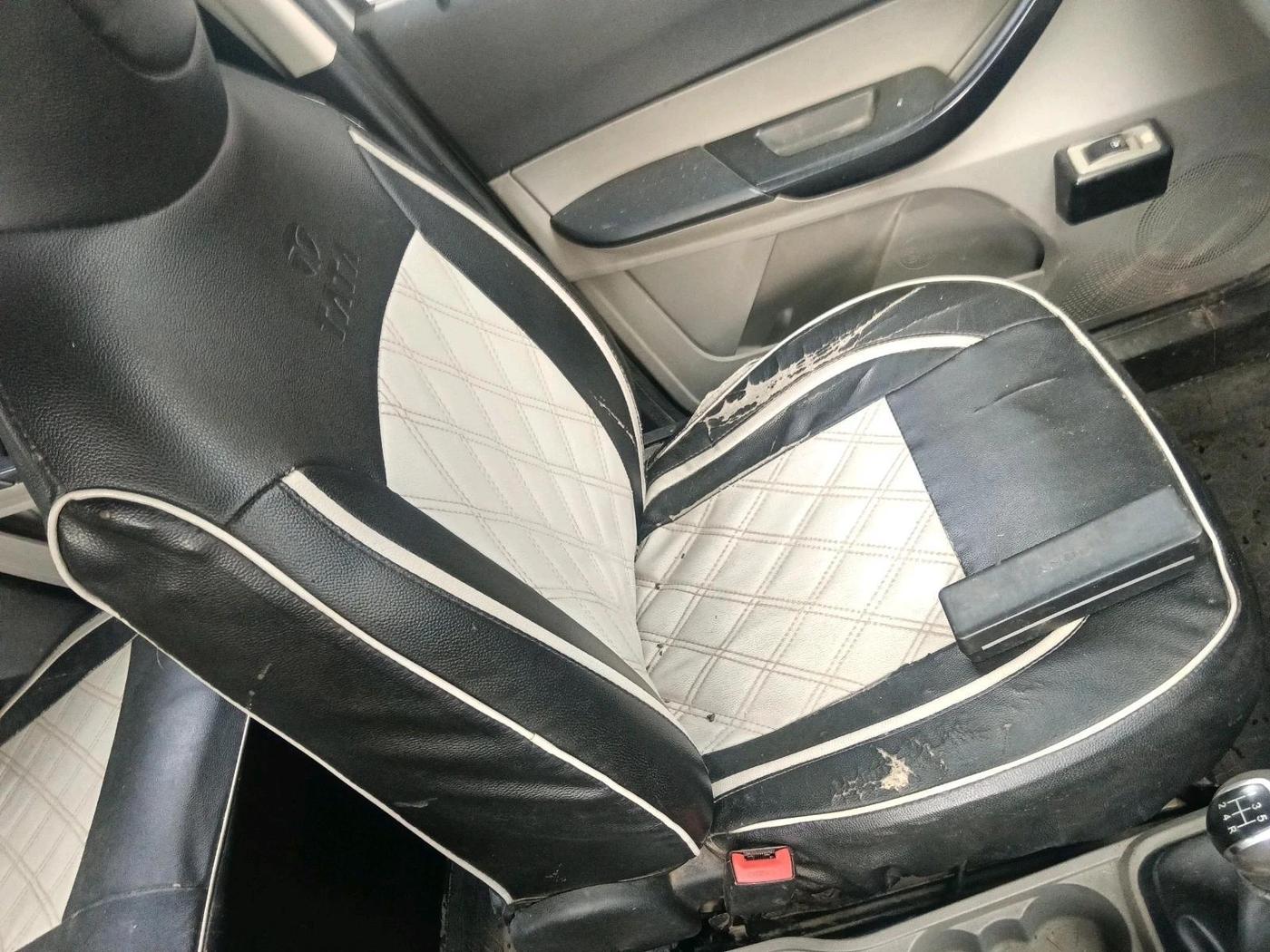 2019 Tata Tiago XE DIESEL, Diesel, Manual, 1,56,160 km, interior